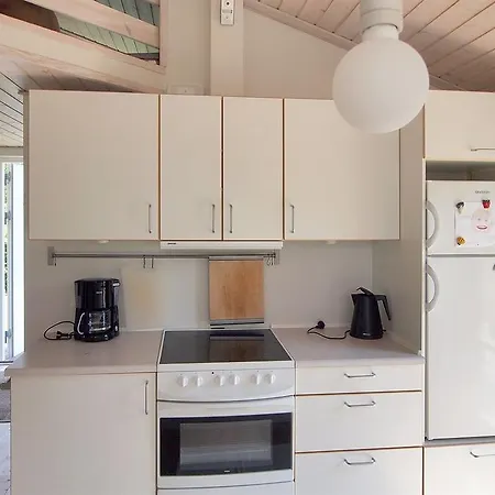 One-bedroom Holiday Stuven 04 * Rødvig